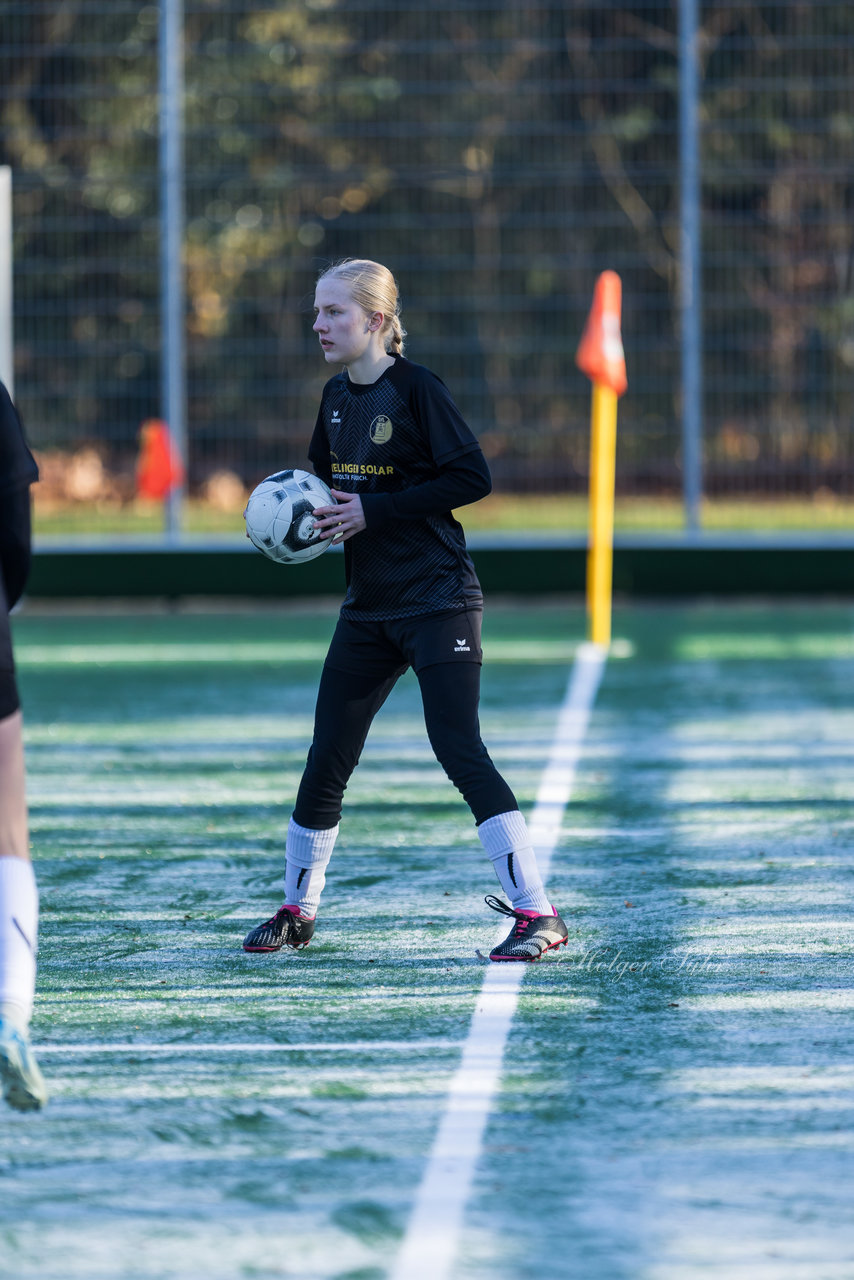 Bild 400 - wBJ VfL Pinneberg2 - Eimsbuttler TV 3 : Ergebnis: 5:0